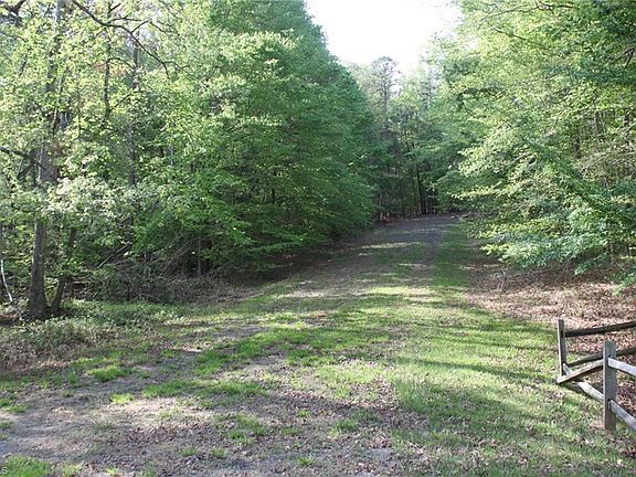 3rd image of Austin Traphill Rd