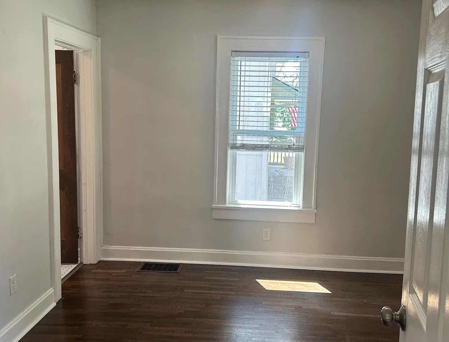 2 bed, 980 sqft, $1,700 — Photo 4
