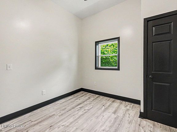 4th image of 114 Stevenson Ave