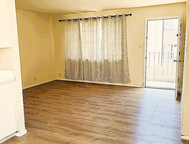 25 Lewis Ave #4 — Photo 10