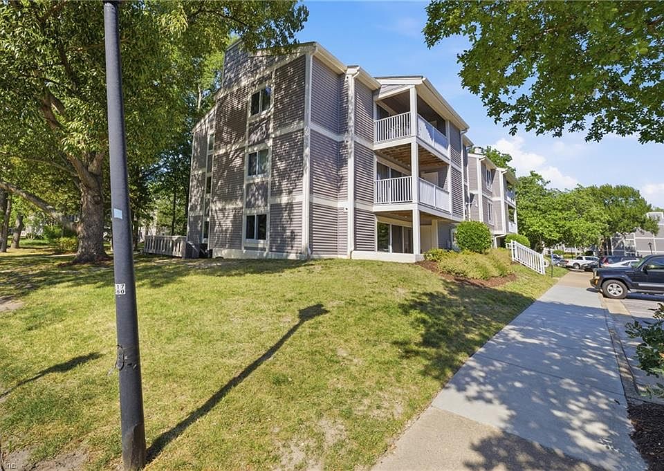 1st image of 1001 Autumn Woods Ln APT 109