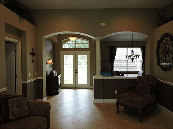 3rd image of 8503 Bramwell Way