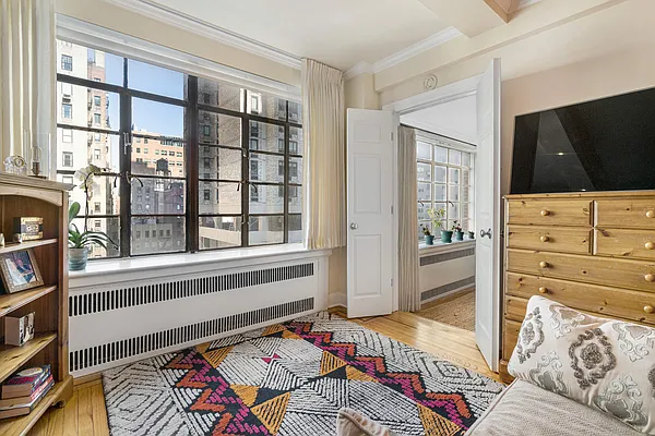 Sold by Compass | media 5