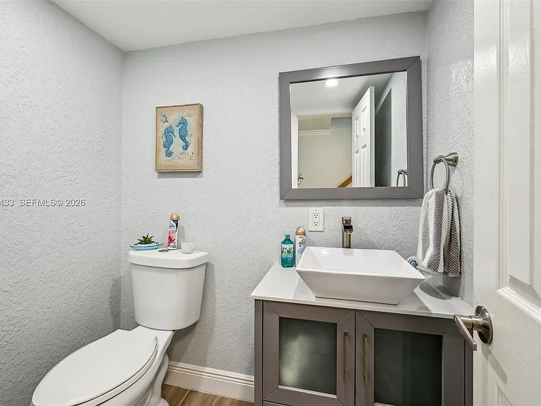 3862 NE 171st St #E — Photo 24