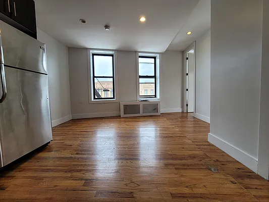 Rented by Lodger Corp | media 13