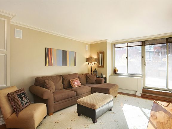 3rd image of 255 E 49th St APT 6E