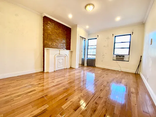 Rented by Compass | media 12