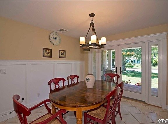 5th image of 51 Riverview Ct