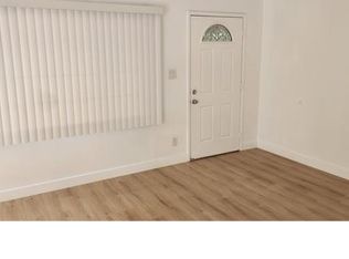 135 W 51st St, Los Angeles, CA 90037