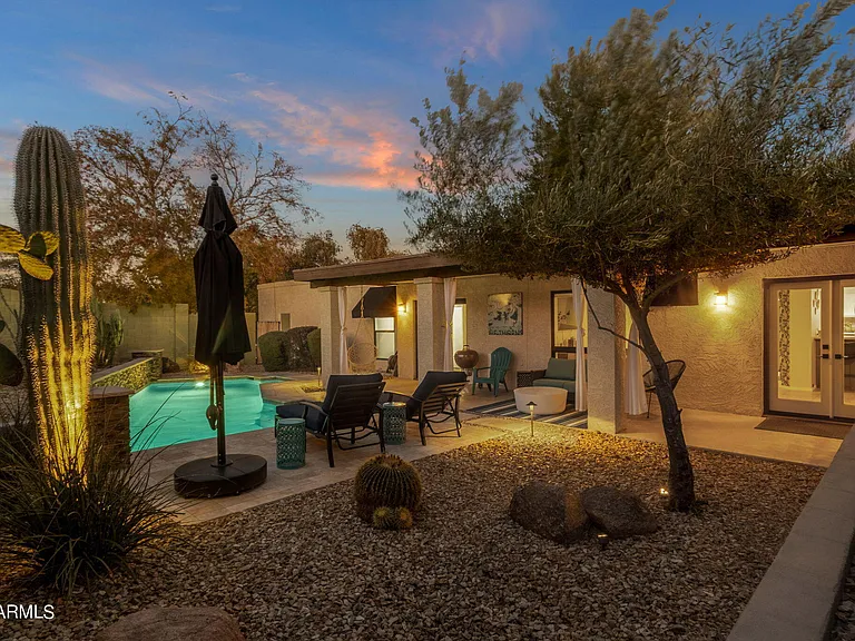 4611 E Desert Dr — Photo 45
