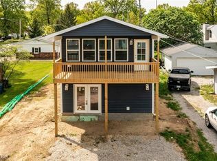 3577 Edgewater Dr, Vermilion, OH 44089