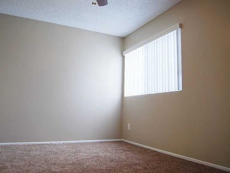 4303 Elm Ave — Photo 17