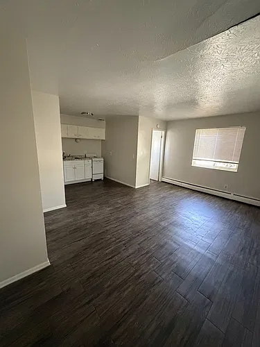 Floor plan 2070-2072 Elm Ave - 2070-...