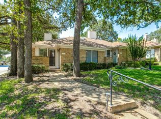 1401 Hampton Rd, Grapevine, TX 76051