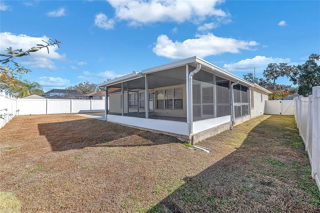Building Photo - 2332 Towering Oaks Cir