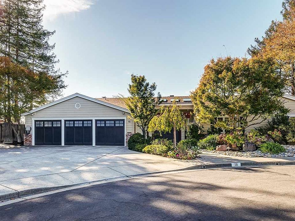1st image of 15 Kings Crown Ct