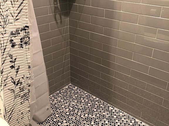 4th image of 1541 Michigan Ave