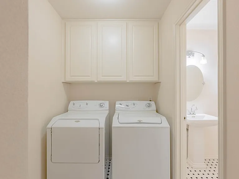 3310 Tanglewood Ln #1 — Photo 6