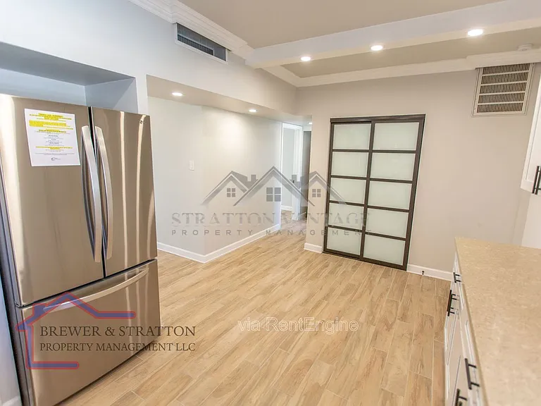 351 E Thomas Rd #D305 — Photo 5