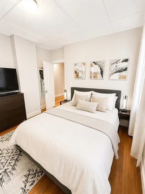 2 bed, 1.0 bath, 1200 sqft, $2,700 — Photo 3