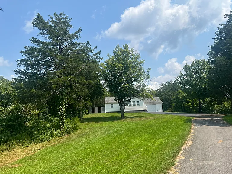 151 Capps Rd — Photo 2