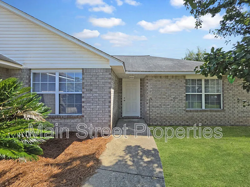 3 bed, 2.0 bath, 1590 sqft, $1,825 — Photo 4