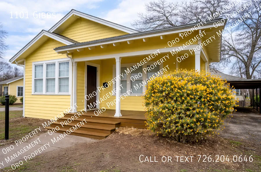 Nice 3 BR Rental Near Downtown — Photo 2