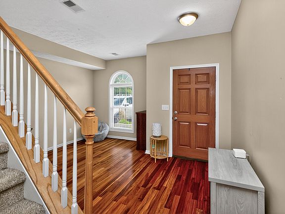 2nd image of 3109 Glengarth Park