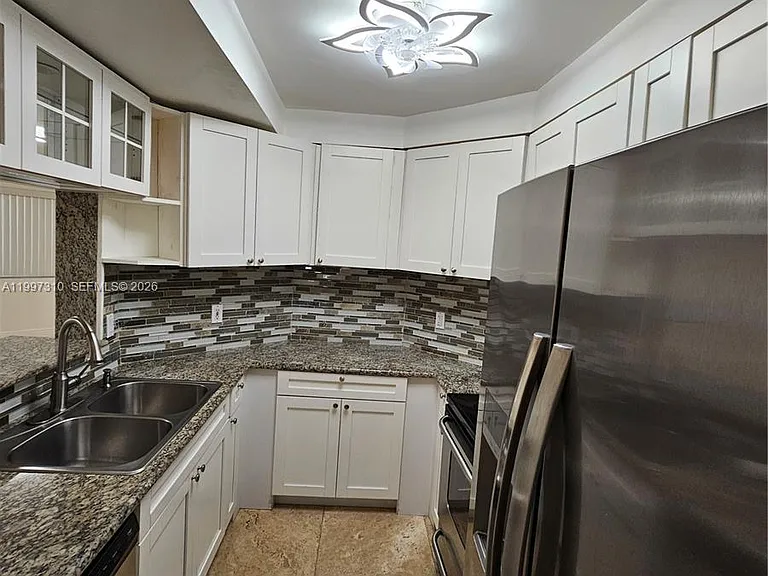 9781 SW 138th Ave #DB1R — Photo 9
