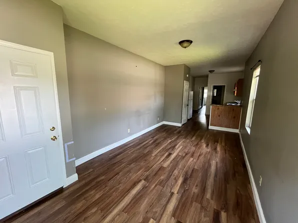 703 W Walnut St #2, Carbondale, IL 62901