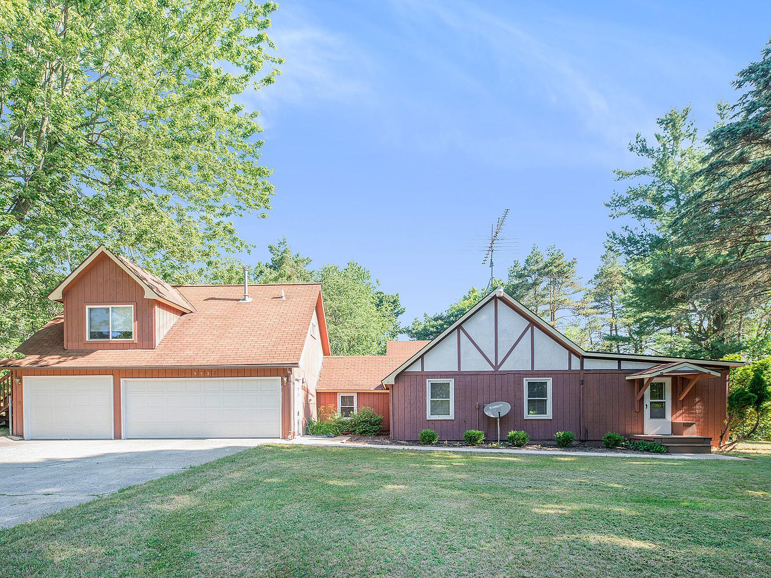 9937 N Division Ave, Sparta, MI 49345 Zillow