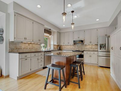 1334 Berwick Ln, Saint Paul, MN, 55115