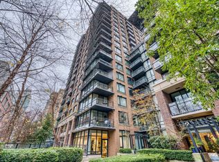 1088 Richards St #1807, Vancouver, BC V6B 0J8