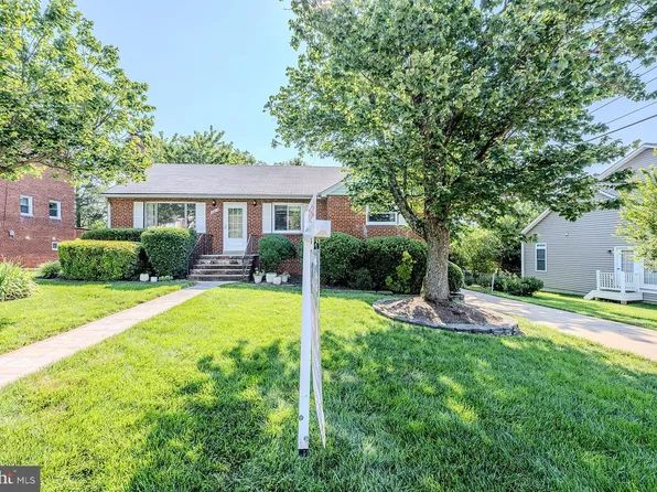 5915 Craig St, Springfield, VA 22150