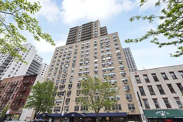 345 East 86th Street in Yorkville