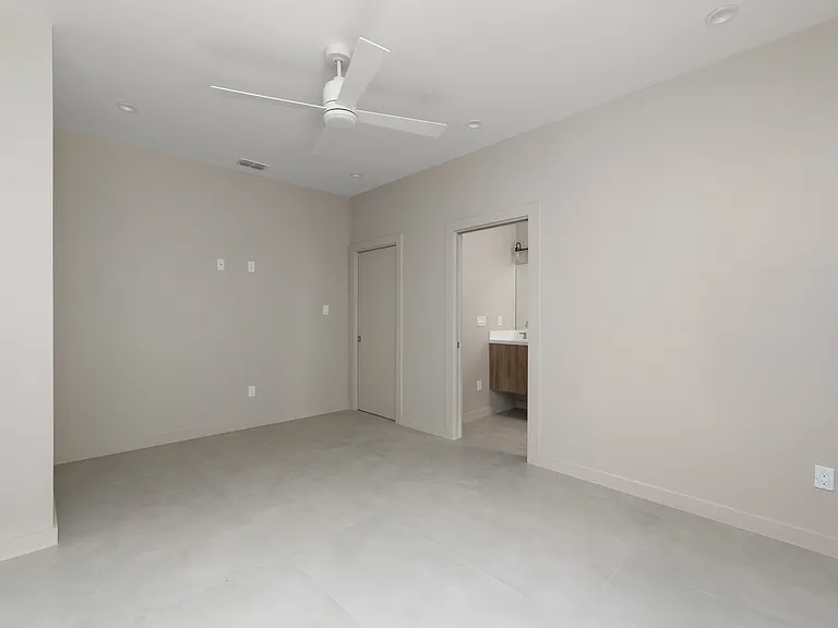 1305 Barnard Rd #4 — Photo 15