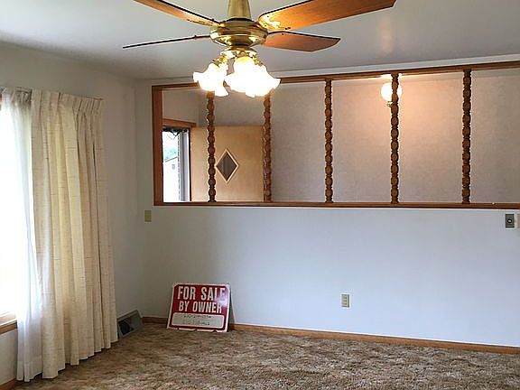 SE Corner of Living Room