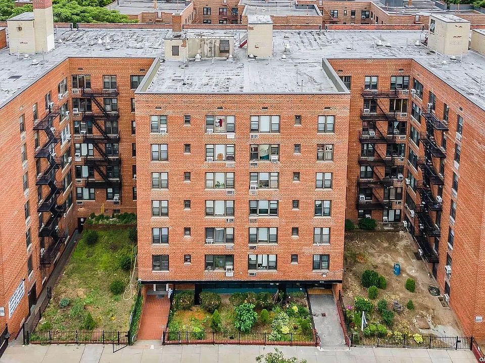 1st image of 83-30 Vietor Ave APT 327