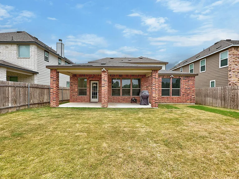 4513 Cressal Dr — Photo 30