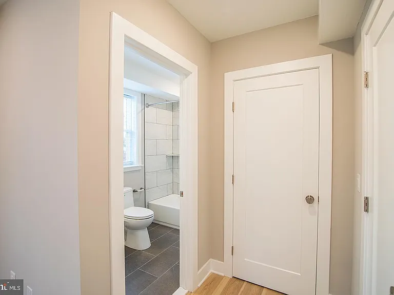 4926 Locust St #1 — Photo 8