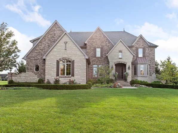 61870 Cotswold Dr, Washington, MI 48094