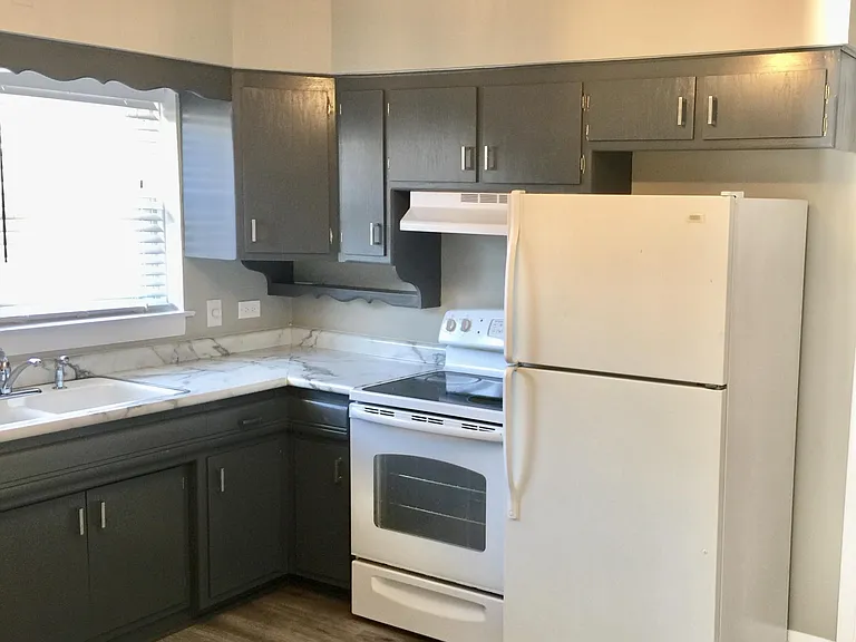 1217 N La Grange Rd #2F — Photo 2