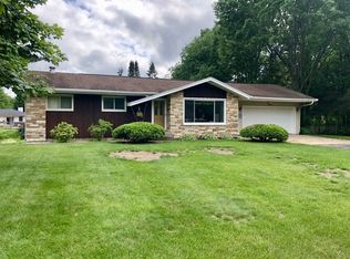 1141 Bel Aire Dr, Plover, WI 54467