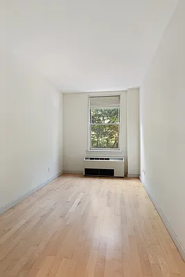 Rented by Corcoran | media 23