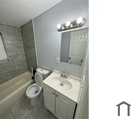 917 W 30th St — Photo 21