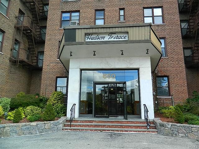 1st image of 650 Warburton Ave APT 7J