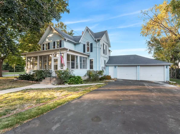 203 E Elm St, Sycamore, IL 60178