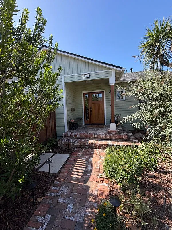3 bed, 2.5 bath, 1740 sqft, $7,000 — Photo 1