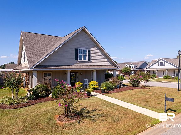 2nd image of 1049 Crown Walk Dr