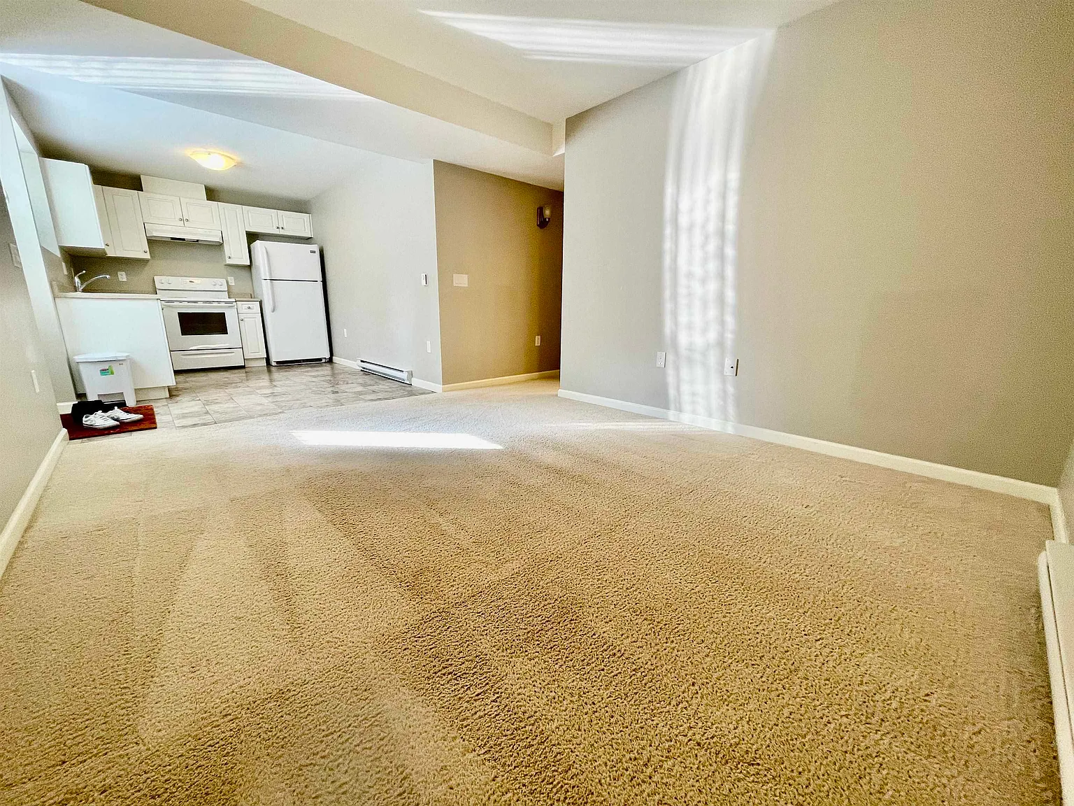 790X 211b St #Basement photo 1